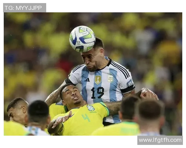 图库曼与格雷米奥的激烈对决展现足球魅力与团队精神的巅峰较量